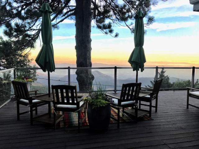 Skyforest Inn Exteriér fotografie